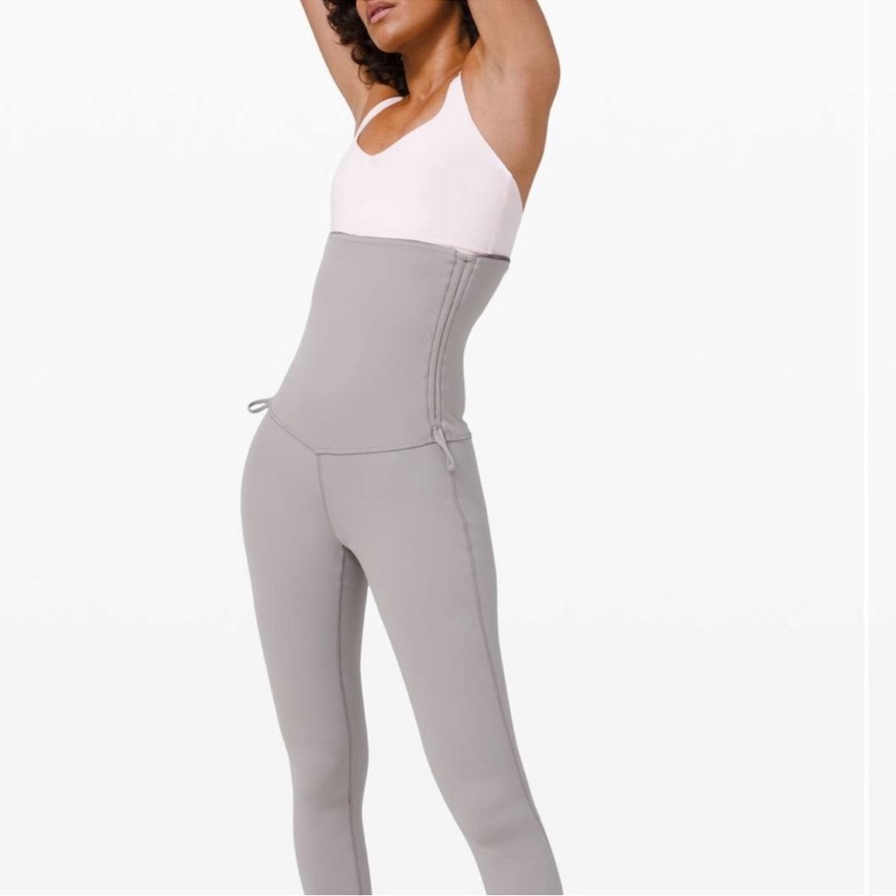 Lululemon Hug Your Core Super High Rise Tight 28” Reversible Leggings Size 6 - Picture 7 of 10